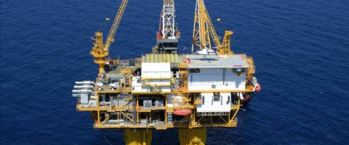 Nhập khẩu dầu của Trung Quốc giảm gây sức ép lên giá